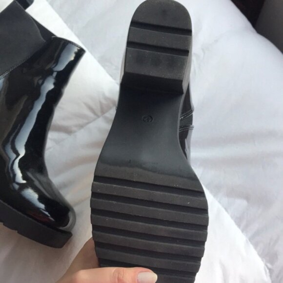 H&M Chunky Black Platform Boot - Picture 4 of 4